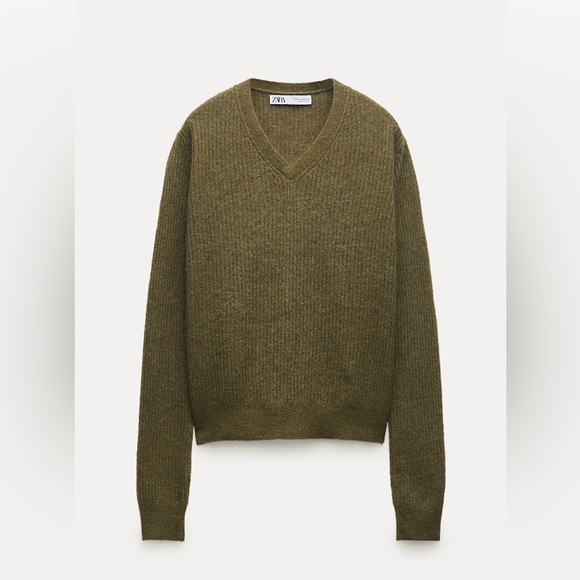 ZARA Alpaca and Wool Sweater - Picture 1 of 7